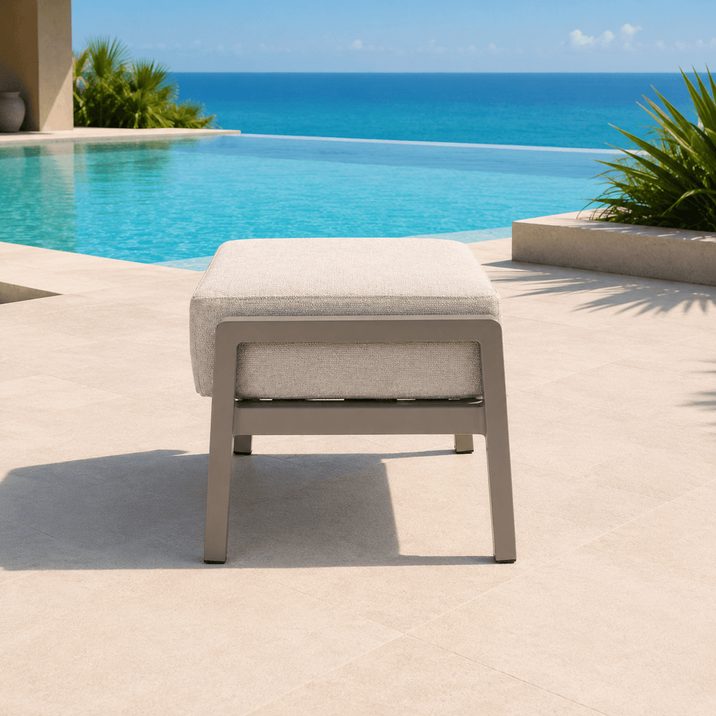 Square Corner Set with 2 Stools & Standard Table
