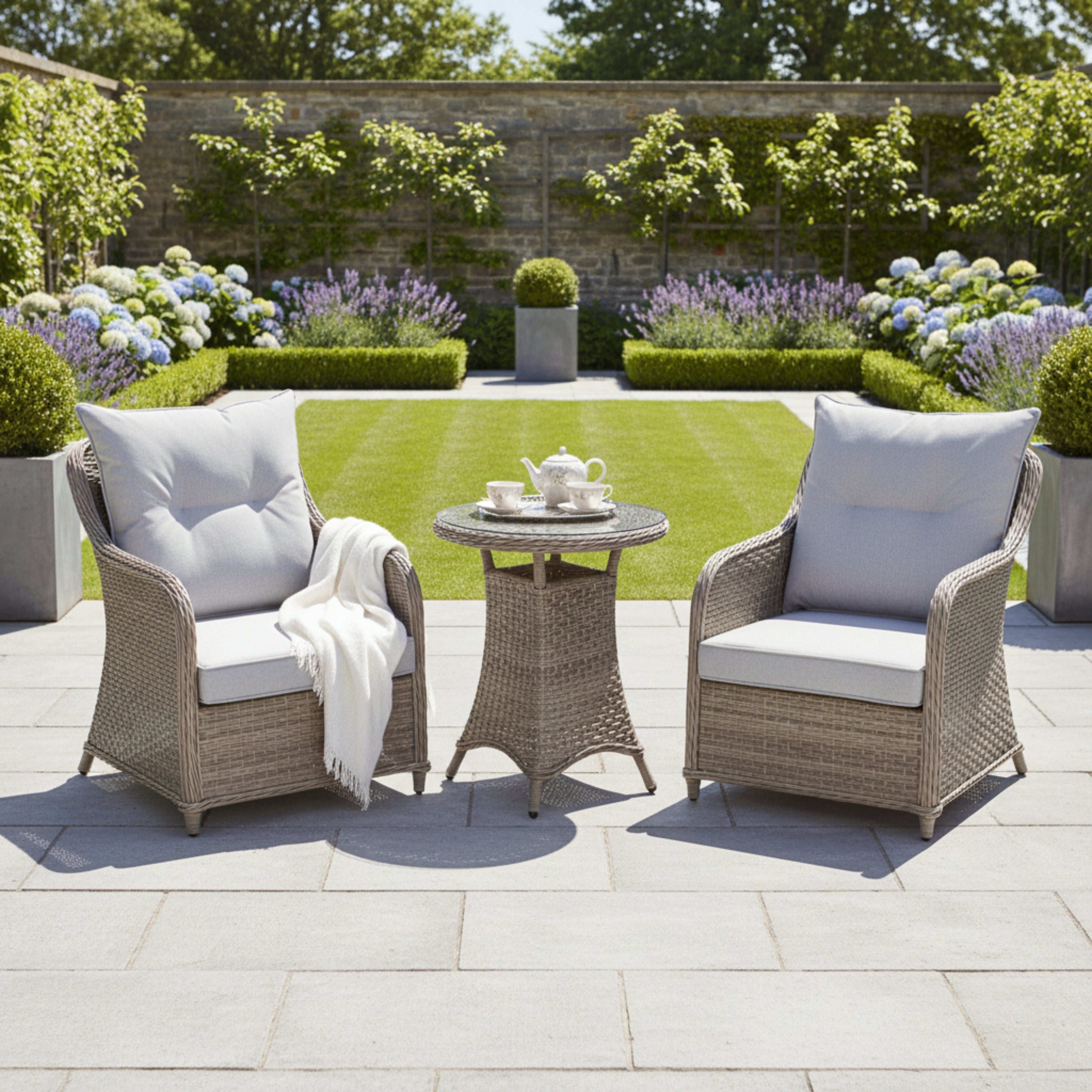 2 Chair Lounge Bistro Set with Side Table